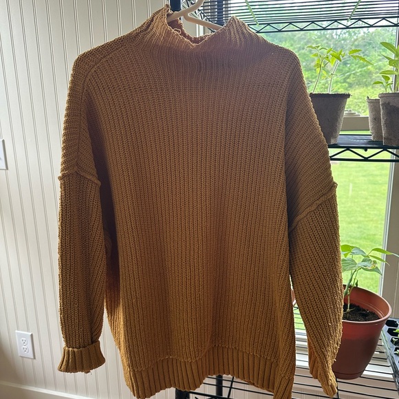 Aerie Turtleneck - Picture 3 of 3